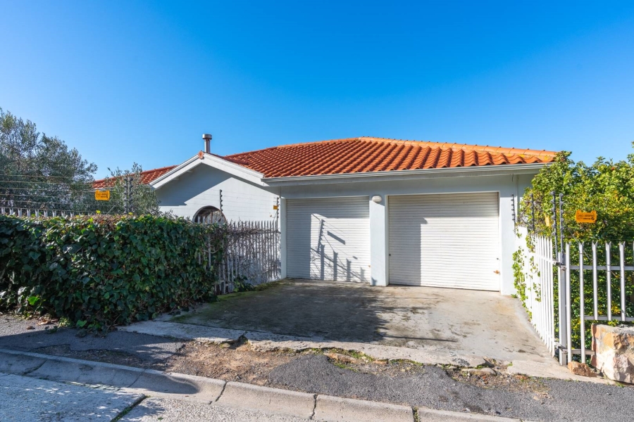 4 Bedroom Property for Sale in Kalk Bay Western Cape